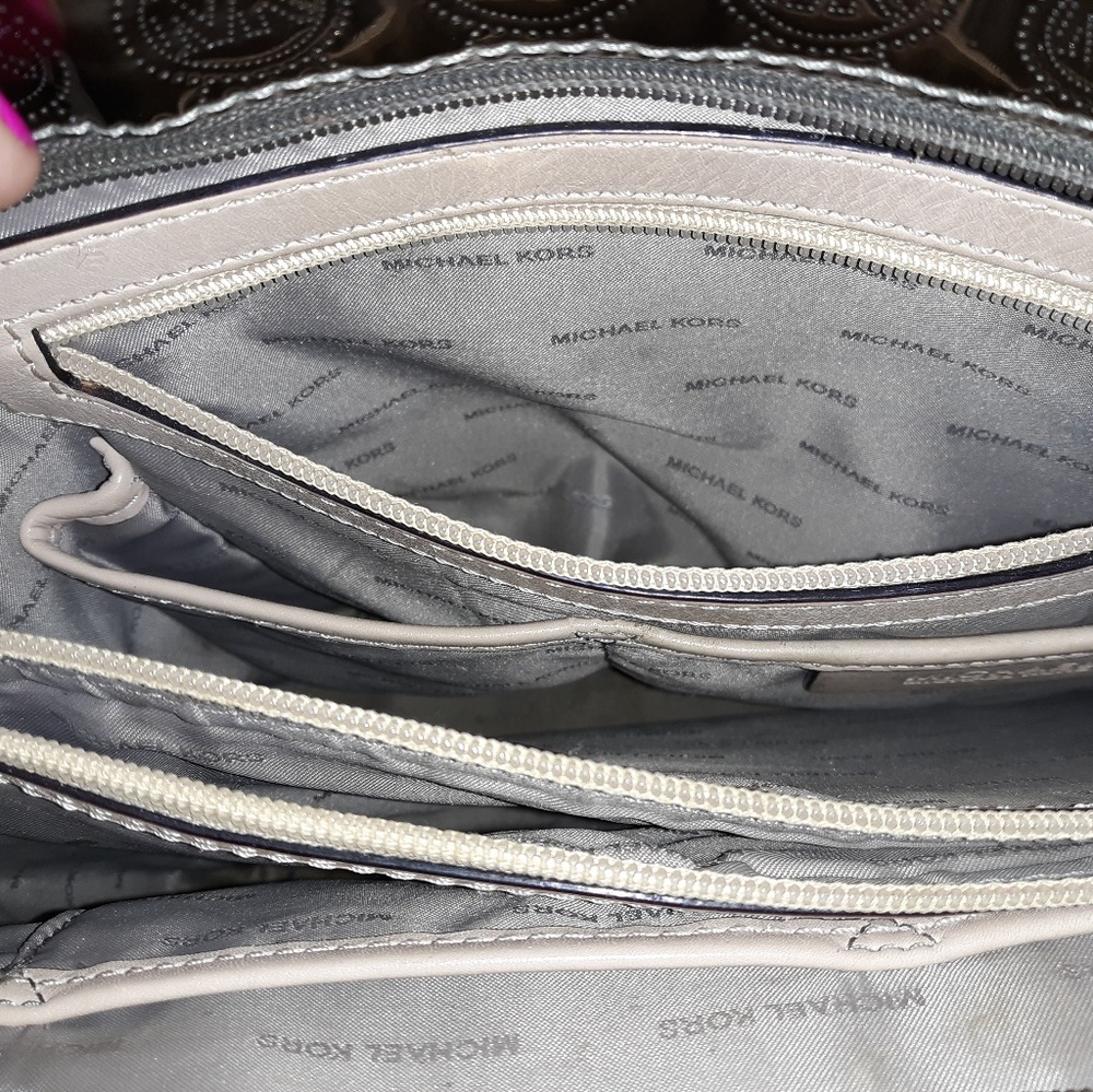 Purse - Picture 5 of 8
